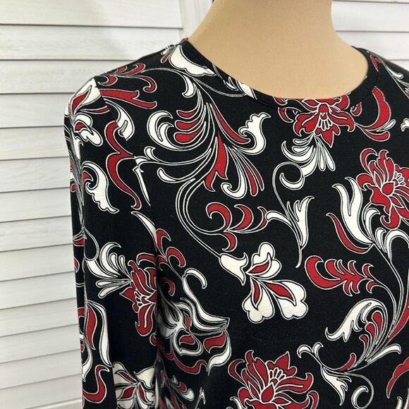 Chico's Touch of Cool™ Swirl Layering Tee Size 1 (8) NWOT - Picture 6 of 15